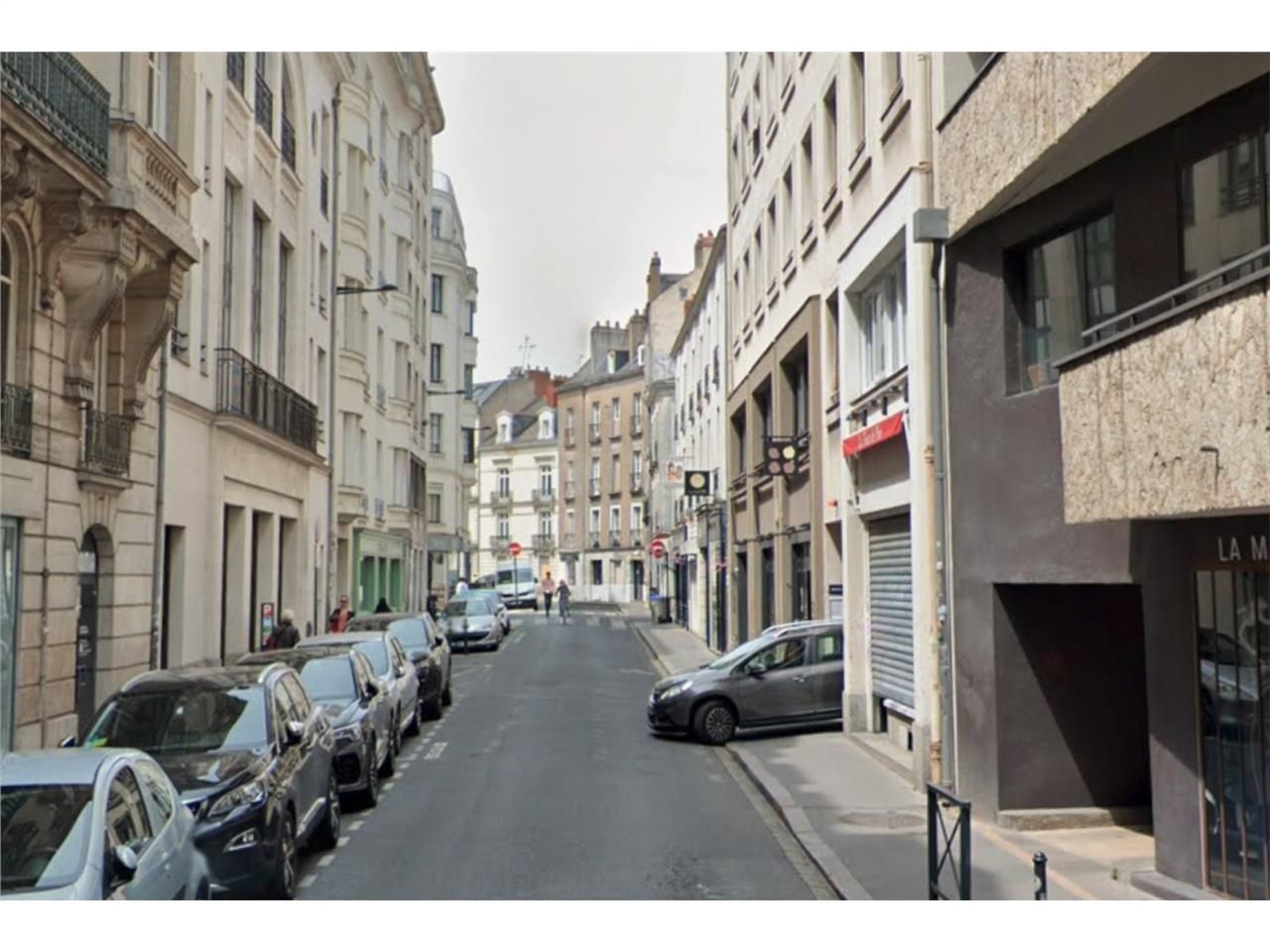 Découvrez un espace commercial idéalement situé à