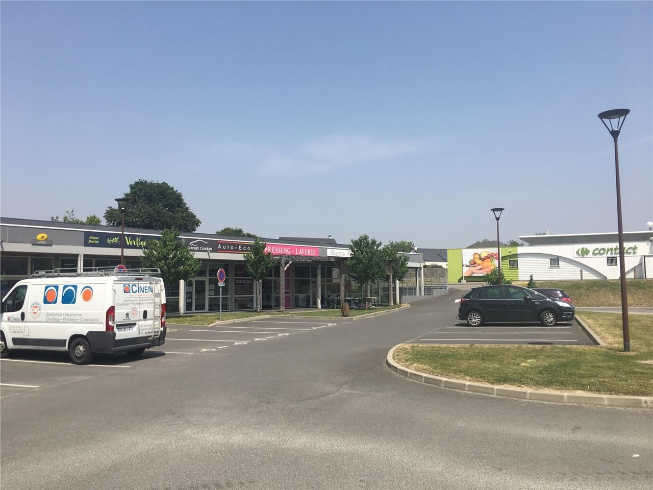 Cellule commerciale, à louer, située au sein d'un