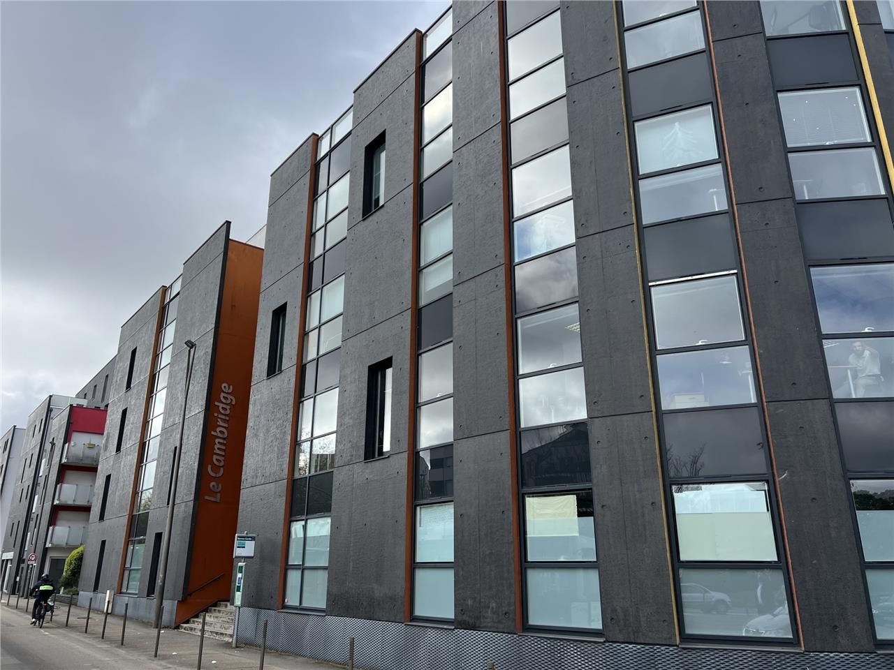 Nous vous proposons à la location plusieurs plate