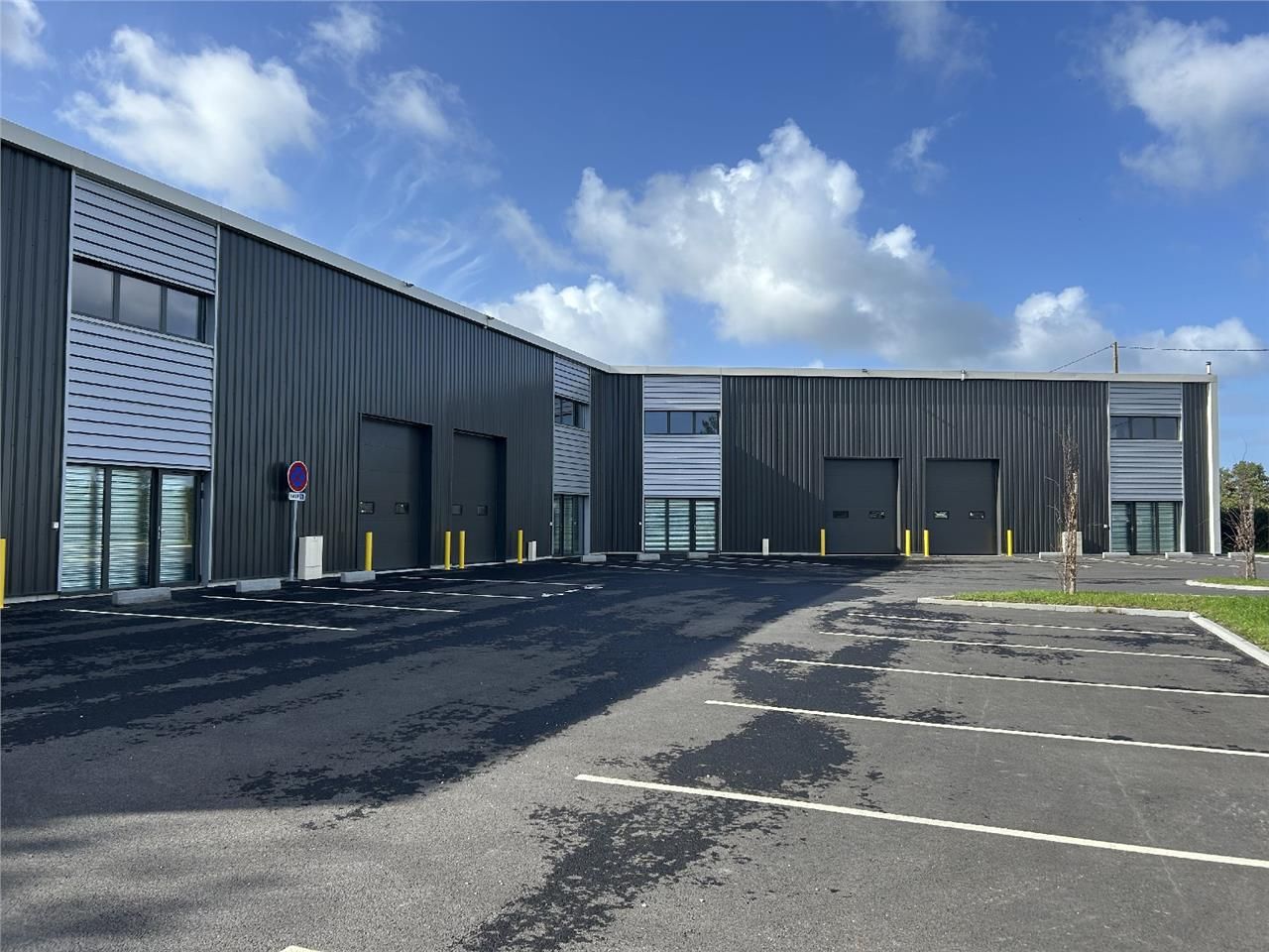 A l'entrée du bourg, avec un peu de visibilité, n