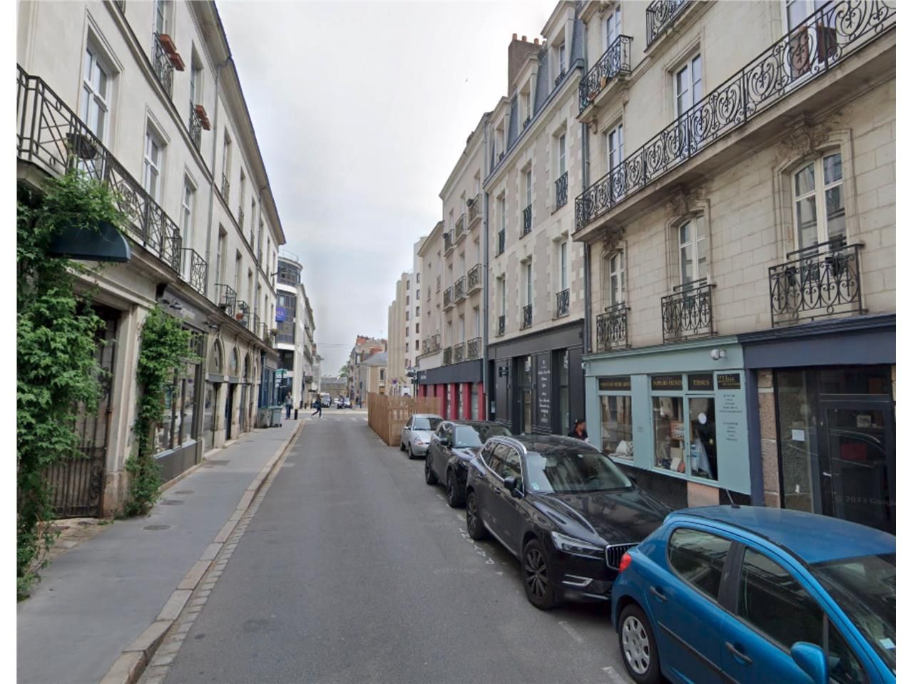 Dans le centre ville de Nantes, Arthur Loyd  prop