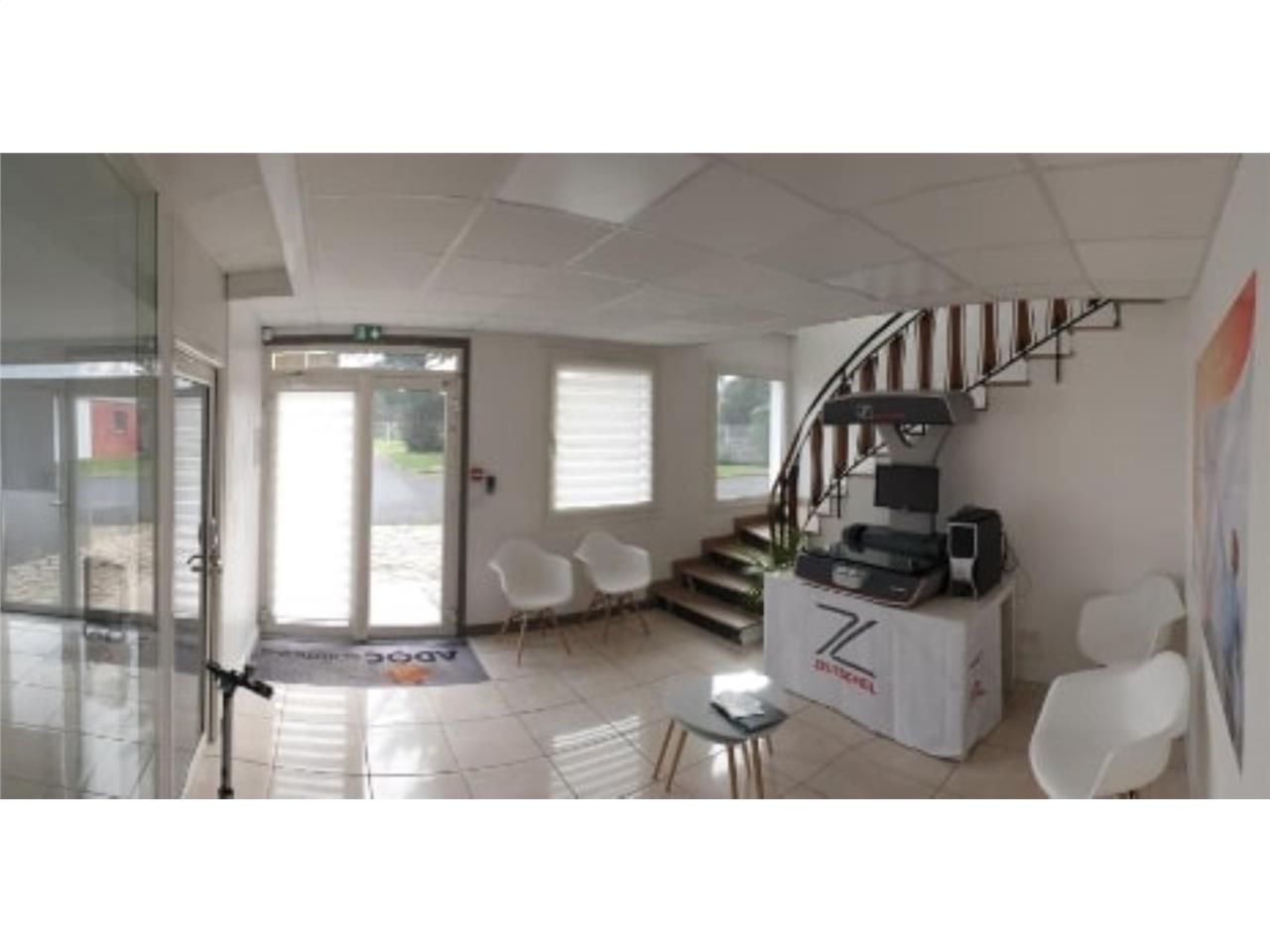 Nous vous proposons un espace de 500 m² en R+1 no