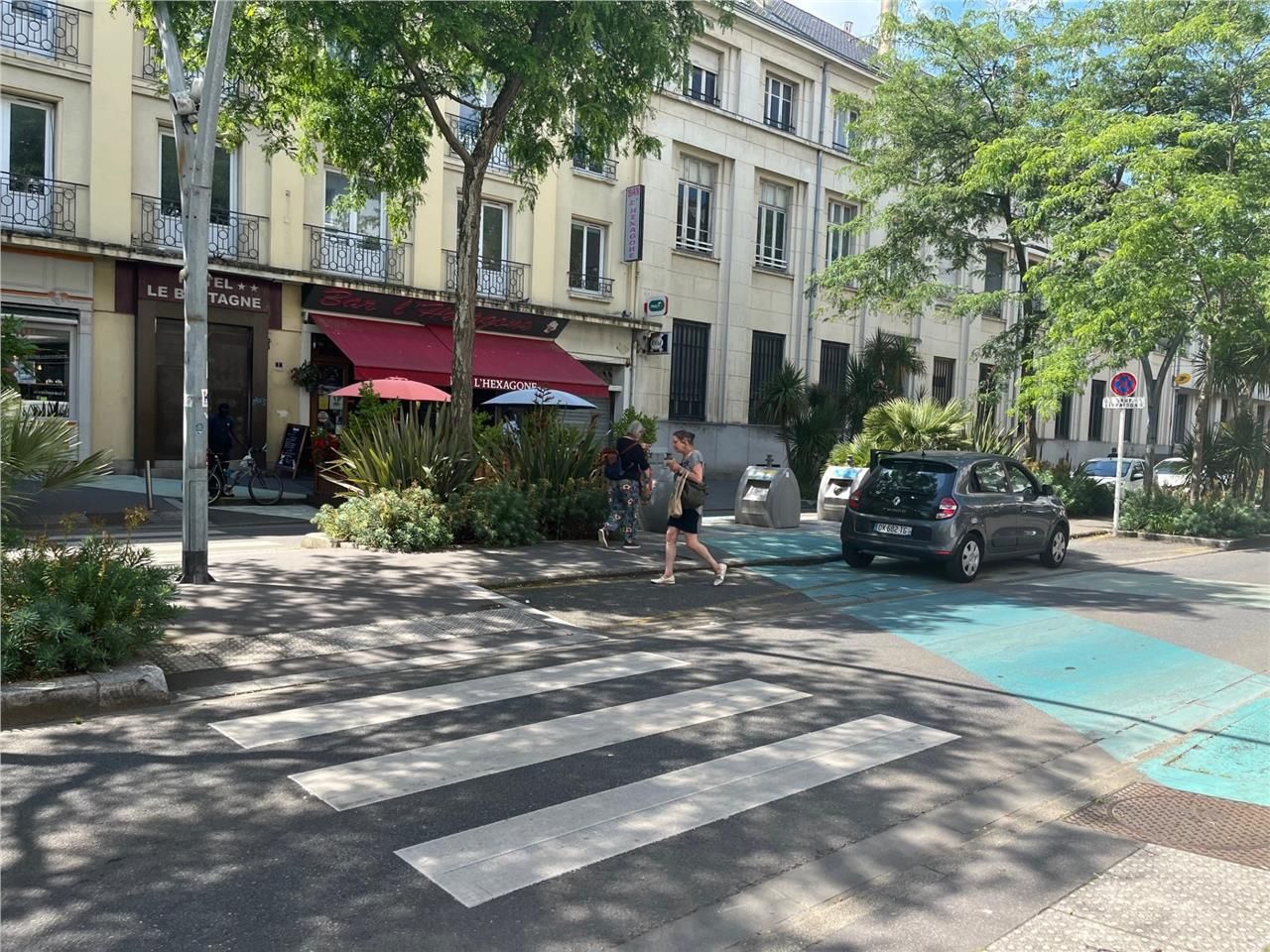 Dans le centre ville de Saint-Nazaire, à proximit