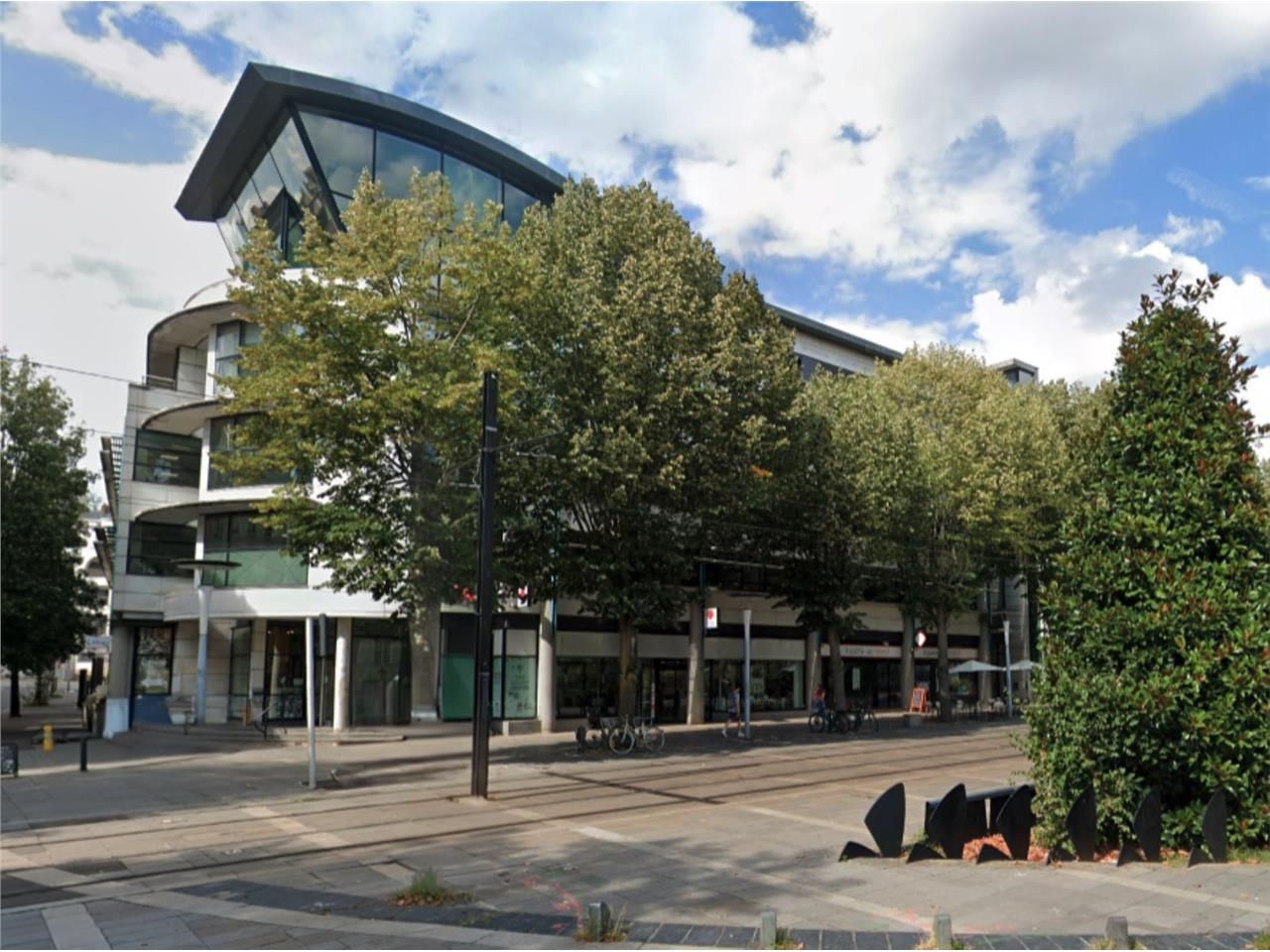 Découvrez un espace commercial à louer au coeur d