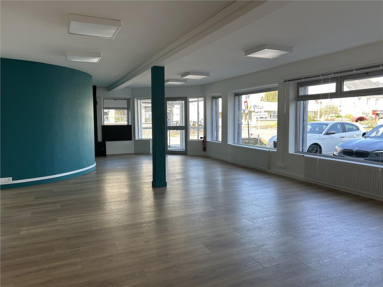 En plein centre -ville de Donges, Arthur Loyd vou