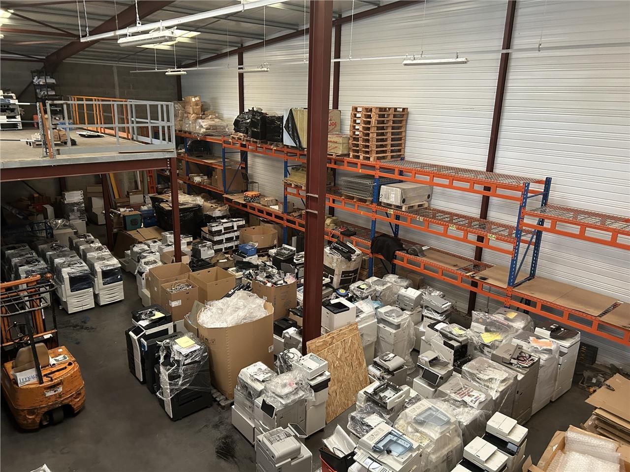 Au coeur de la zone d'activité dynamique et reche