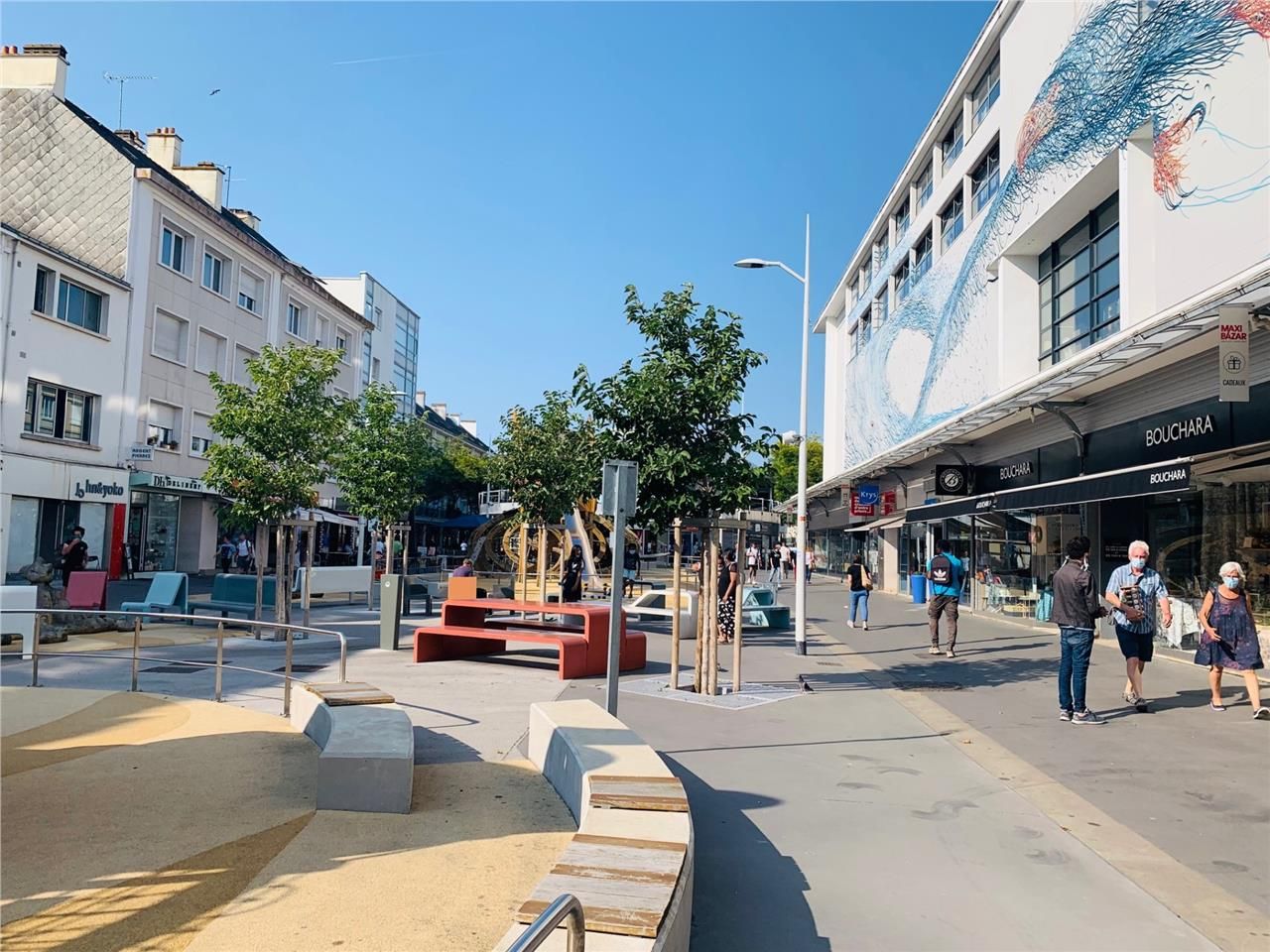 En plein centre-ville de St Nazaire, Arthur Loyd 
