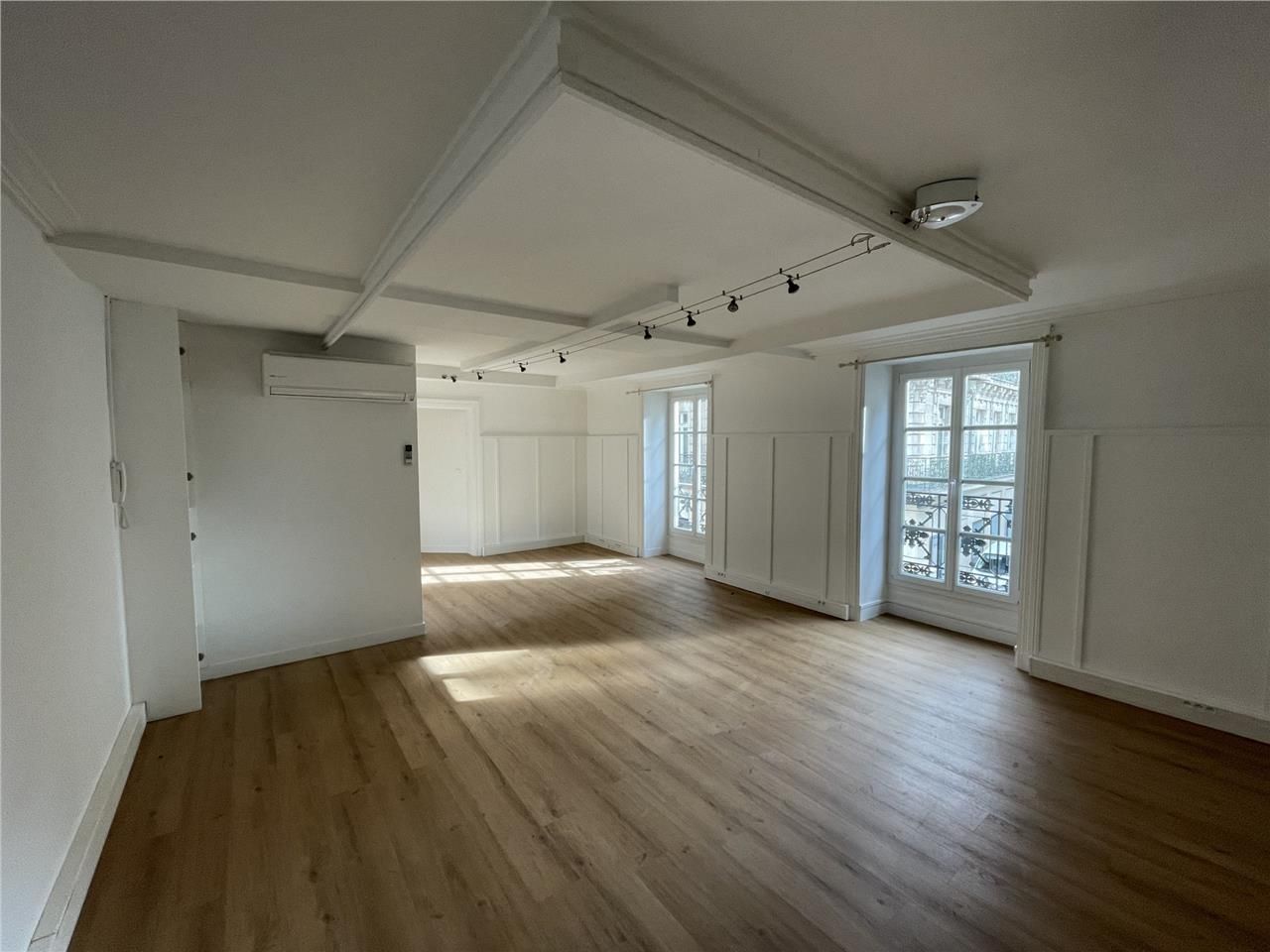 Nous vous proposons à la location une surface de