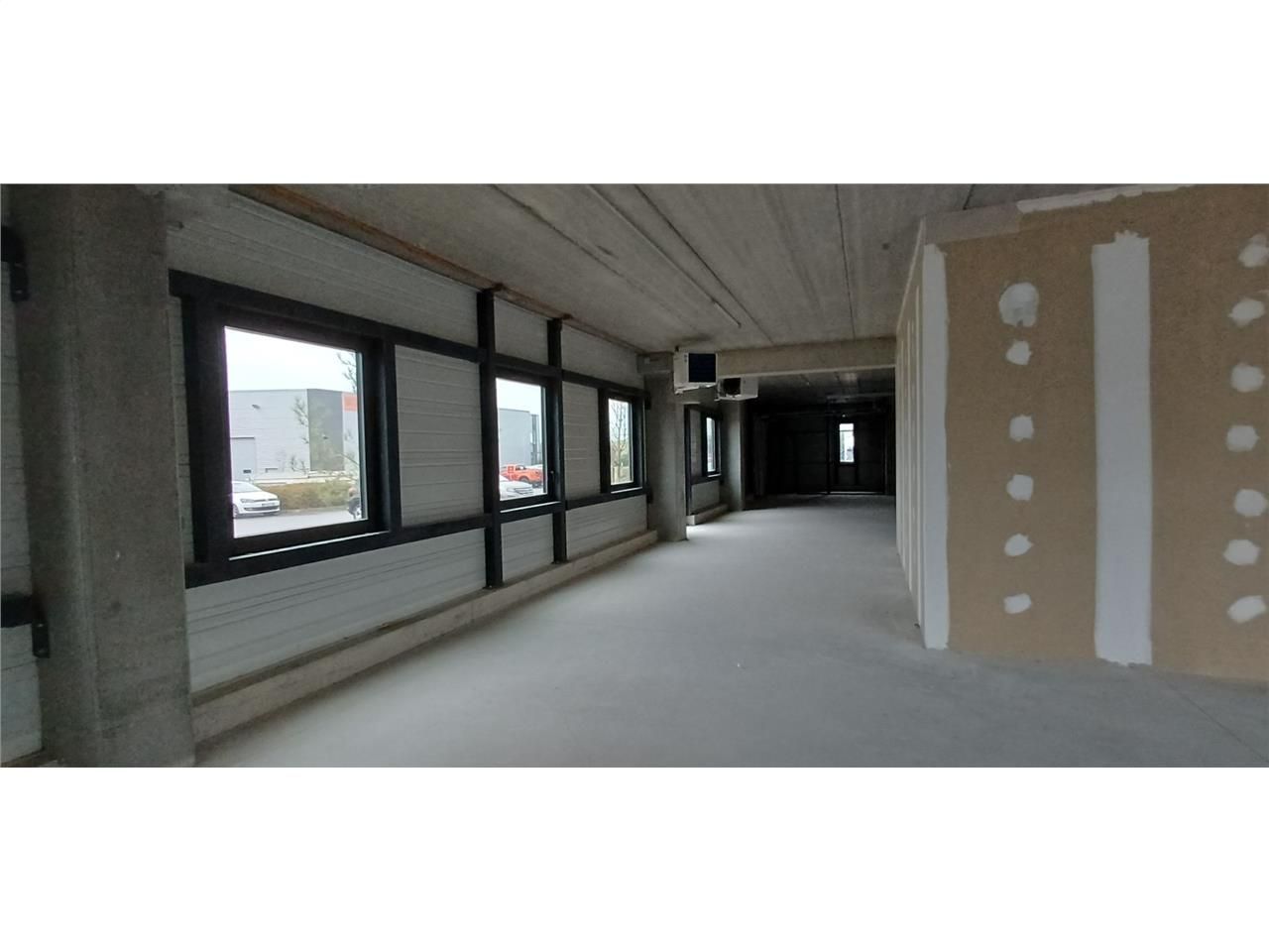 Nous vous proposons à la location des locaux au c