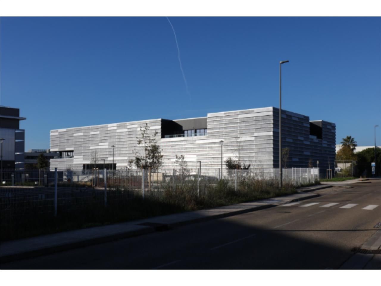 Nous vous proposons à la location des bureaux neu