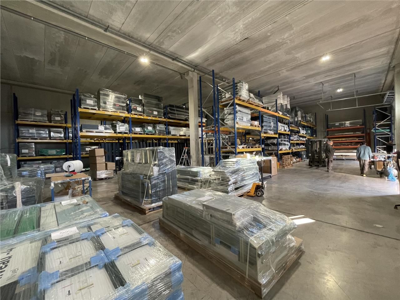 A Louer ZI du Salaison Vendargues A louer local d