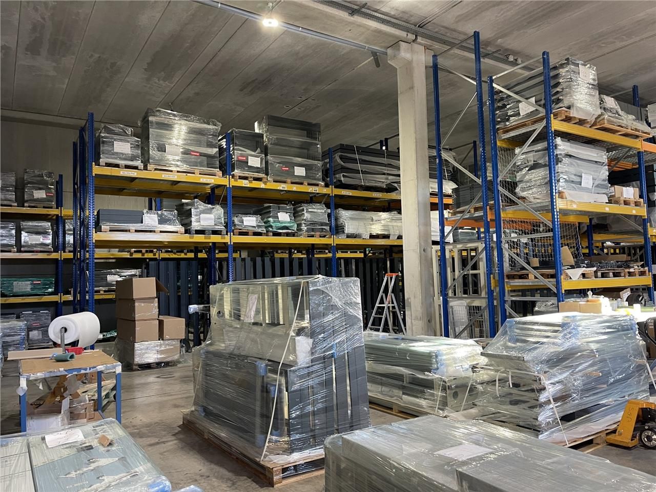 A Louer ZI du Salaison Vendargues A louer local d