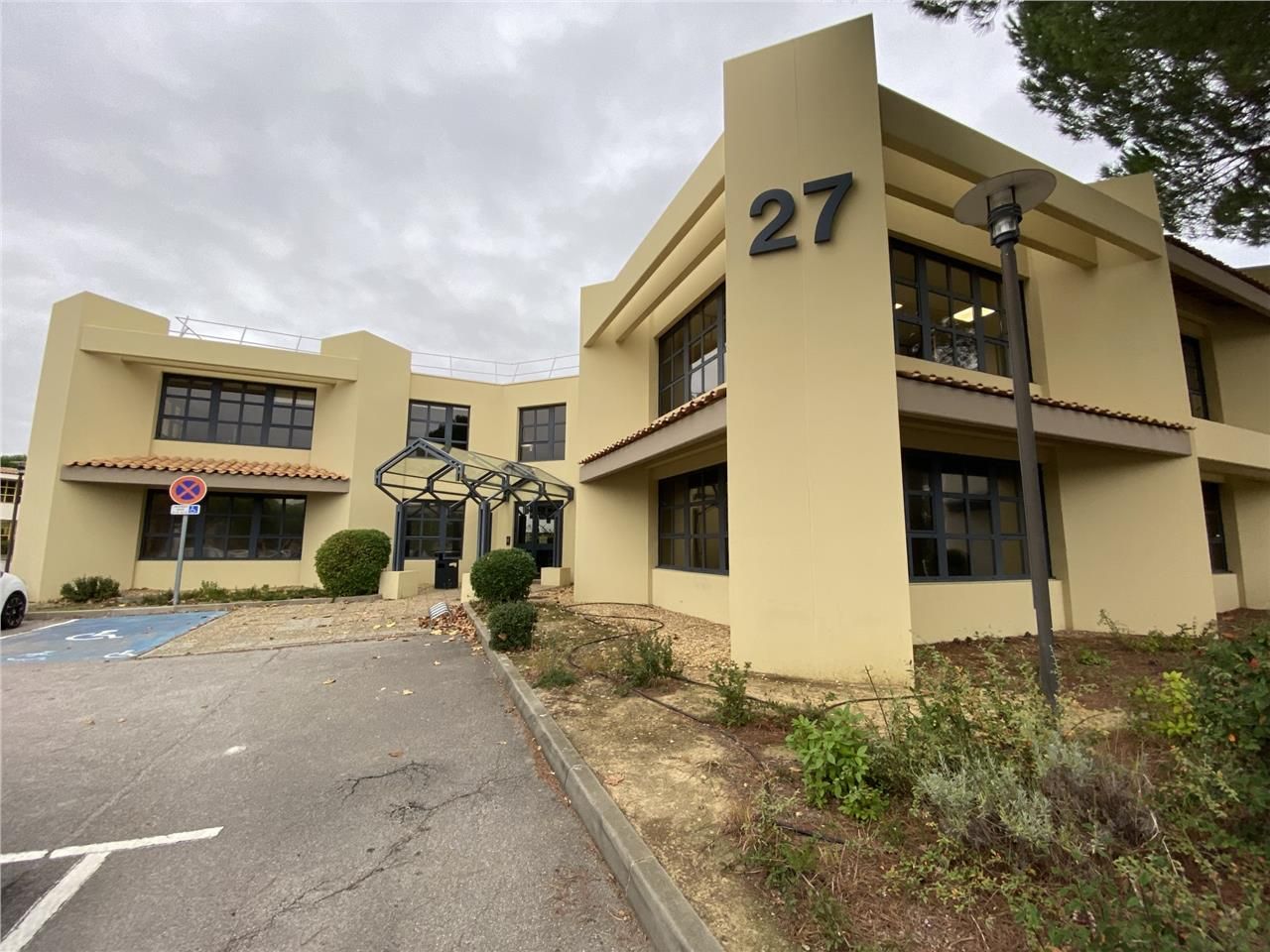 CBRE Montpellier vous propose à la location plusi