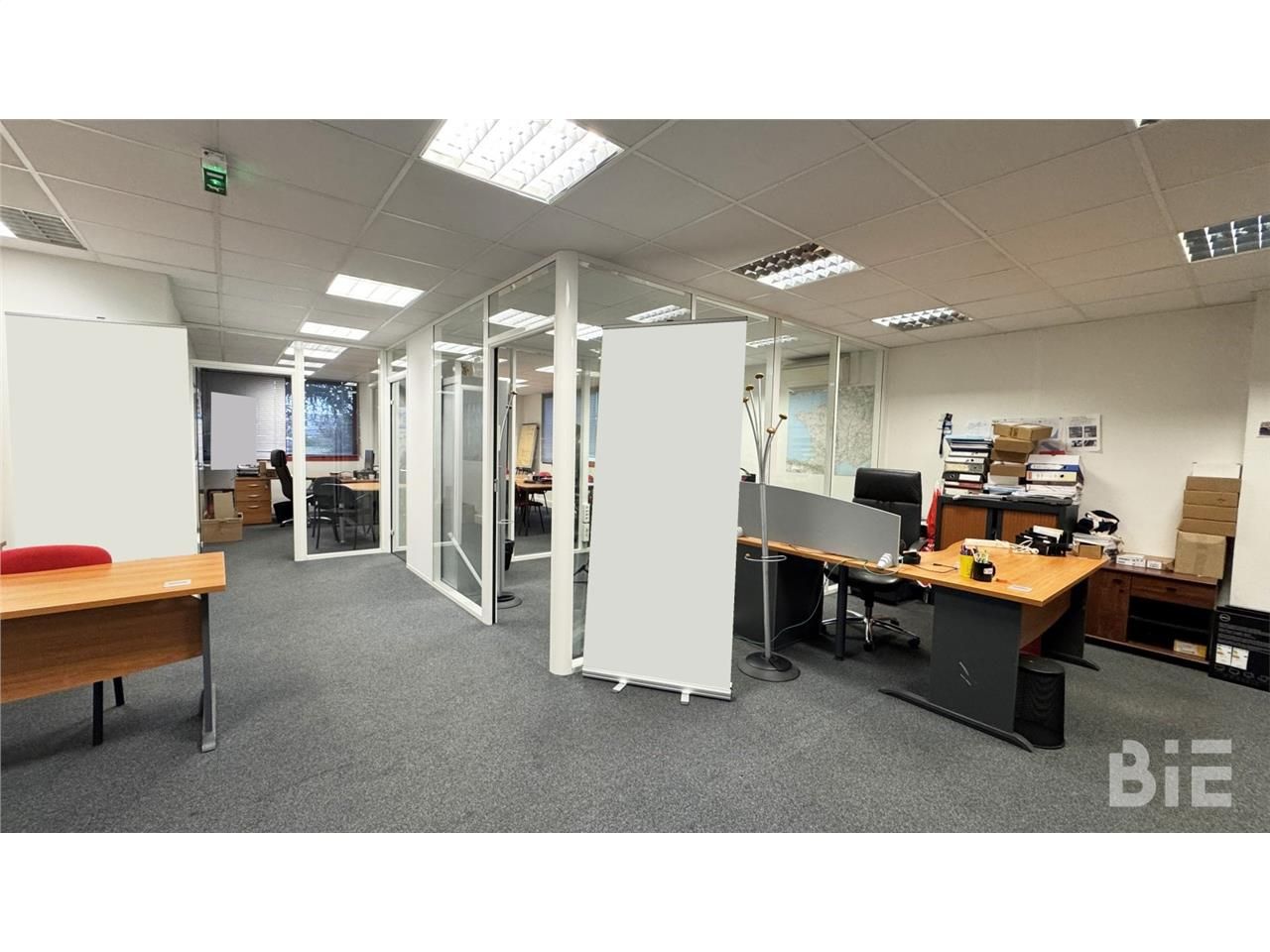 A l'entrée de la zone du Phare, à proximité du tr