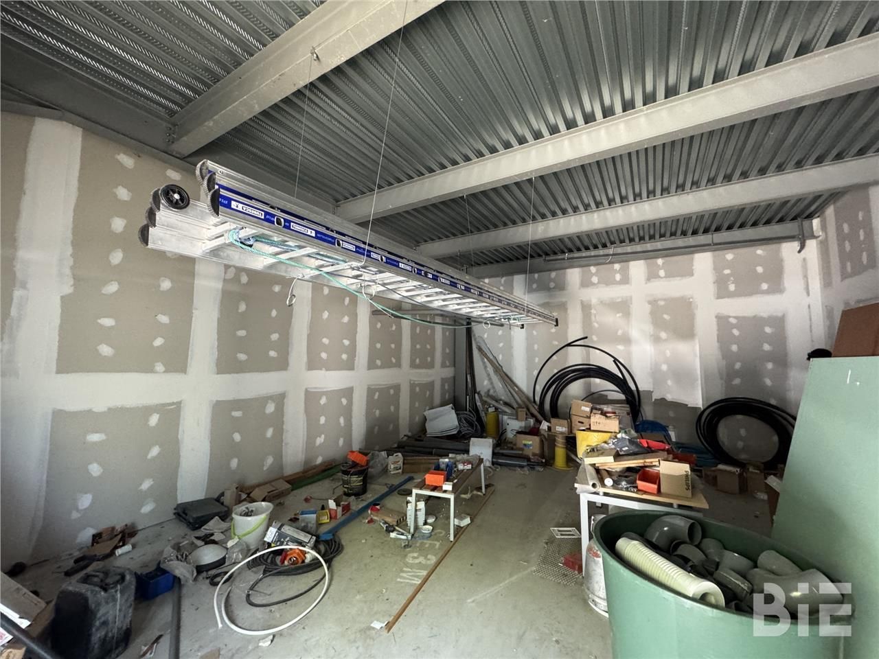 Locaux d'activité de 86 m² divisibles à partir de