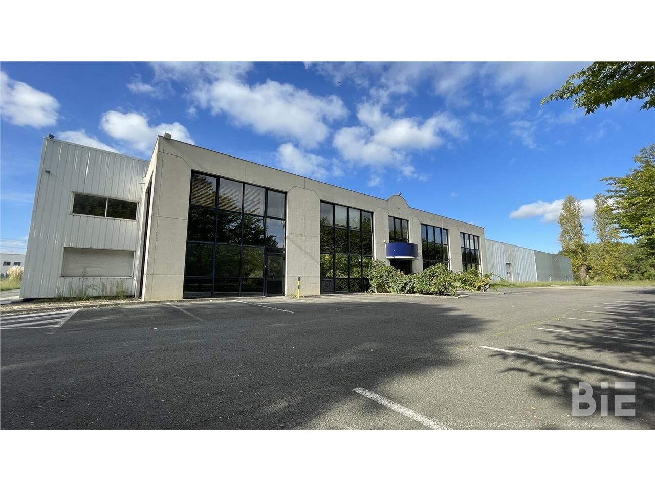 Nous vous proposons ce site de 4 860m2 disponible