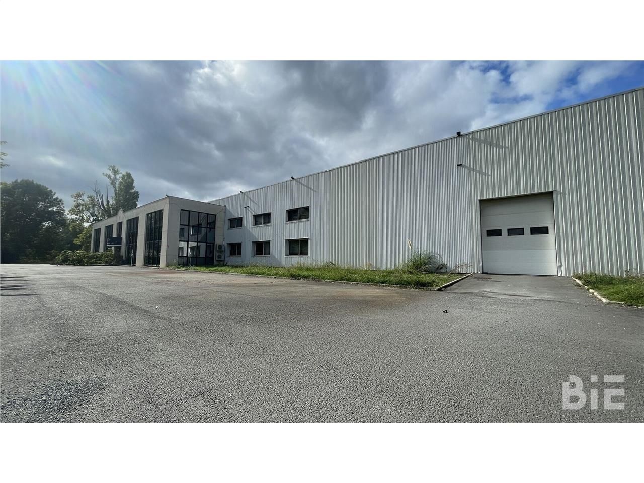 Nous vous proposons ce site de 4 860m2 disponible