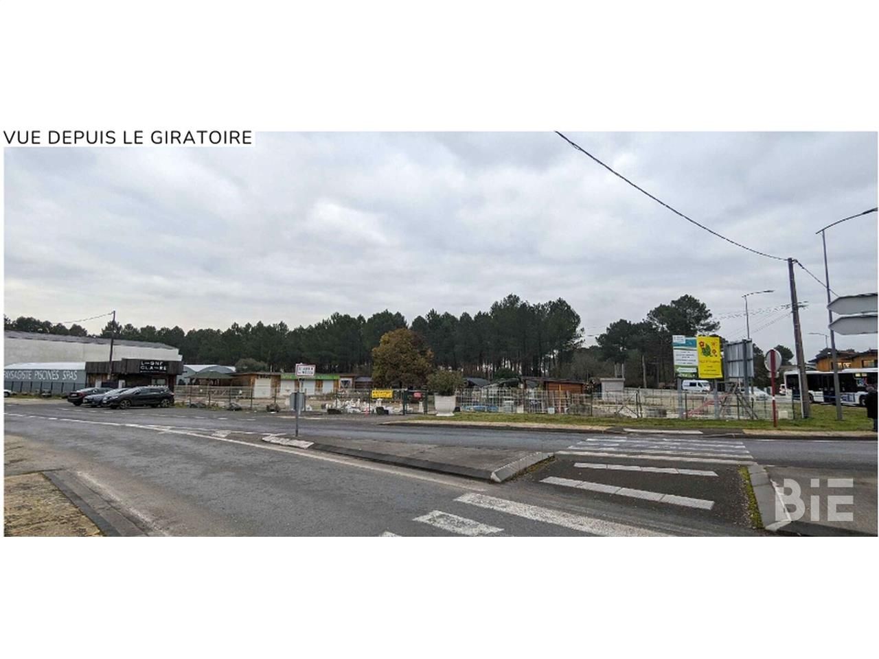 Nous vous proposons ce projet mixte situé au nive