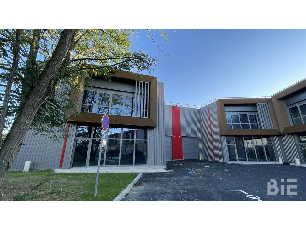 Bordeaux Immobilier Entreprises - Locaux d'activi