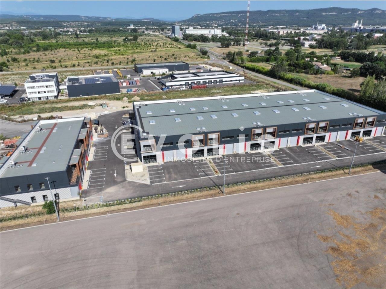 À la recherche de locaux d'activité à Pierrelatte