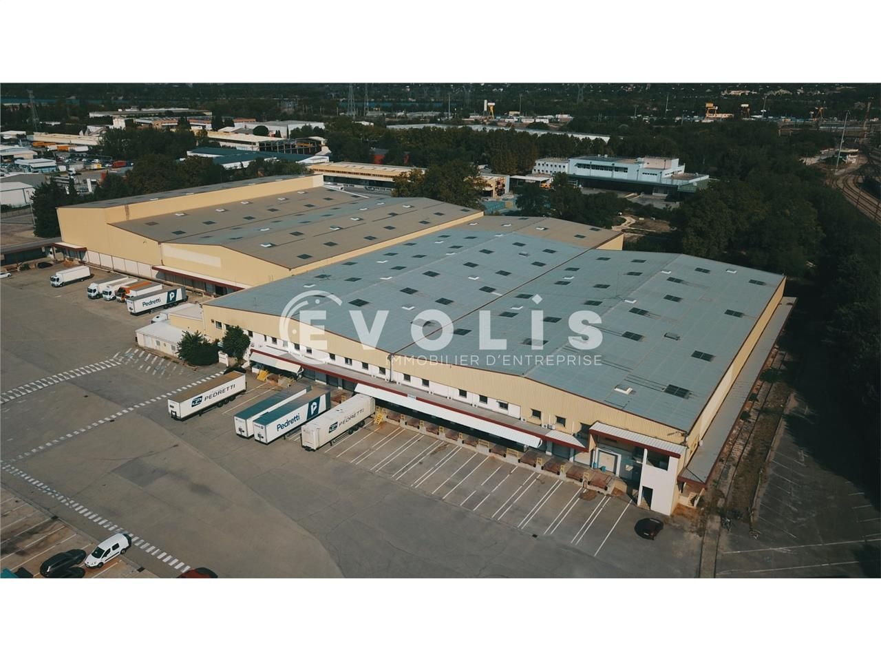 Bénéficiant d'une localisation stratégique, cet e