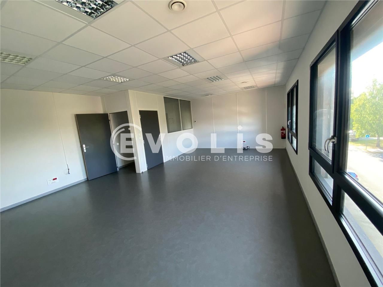 LOCATION - BUREAUX - 118.20 m²  Evolis Amiens vou