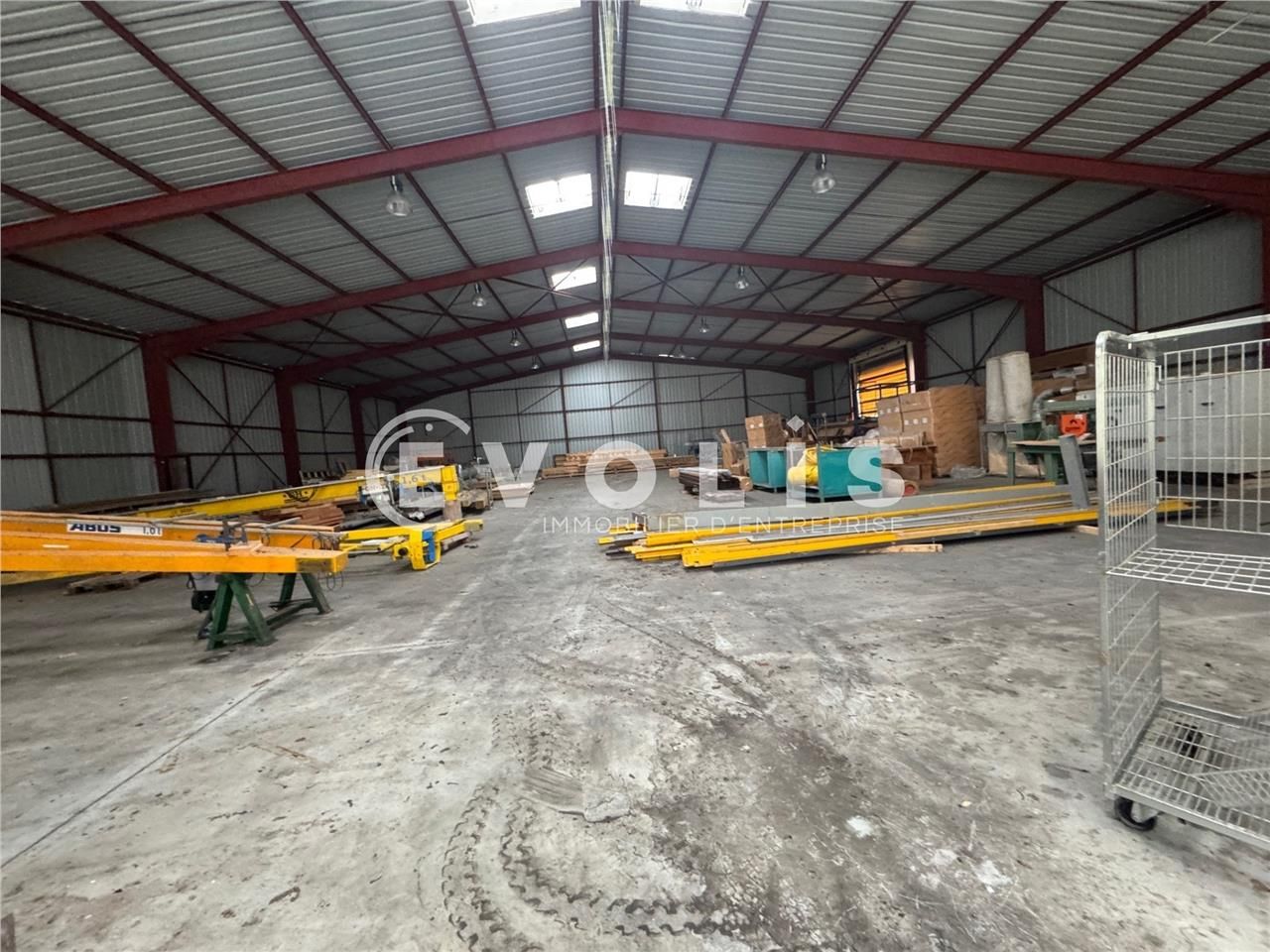 LOCATION - LOCAL D'ACTIVITE - 1 000 m²  Evolis Am