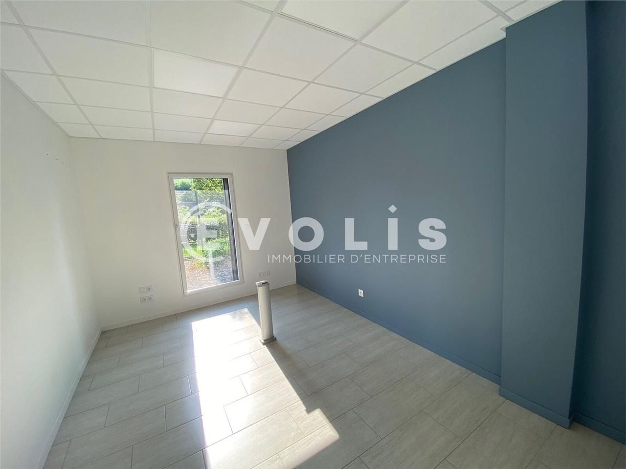 LOCATION - LOCAL D'ACTIVITE -540 m² environ, divi