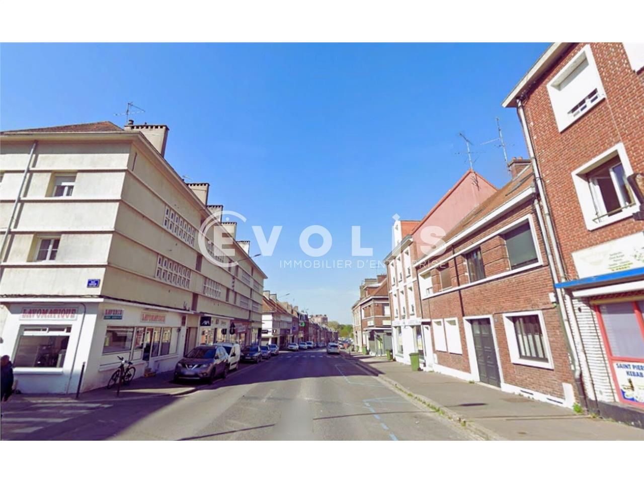VENTE - LOCAL COMMERCIAL - 206 m² environ  Evolis