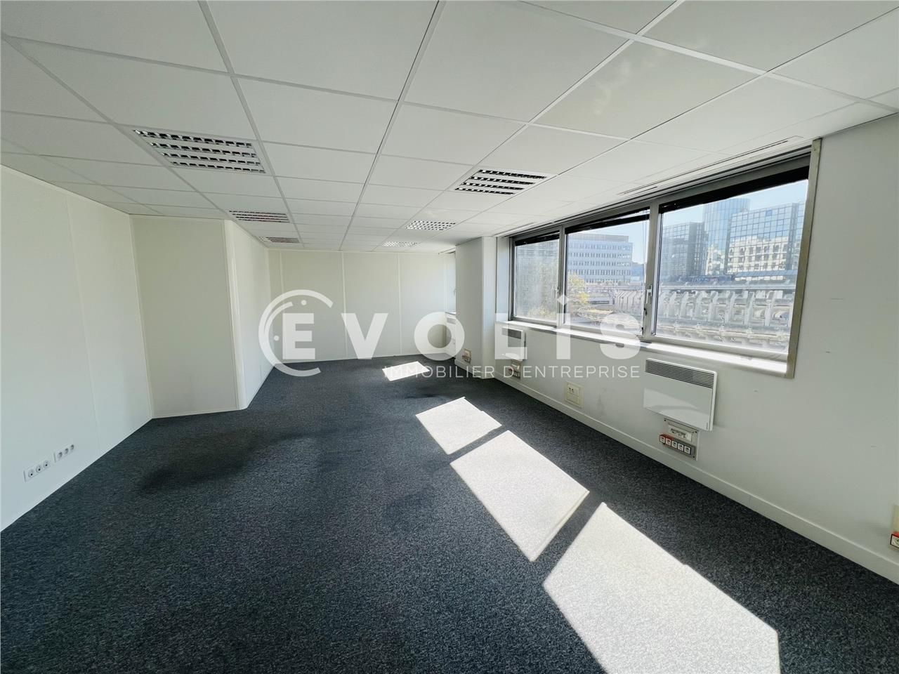 Au coeur du quartier d'affaires de Noisy Mont d'E