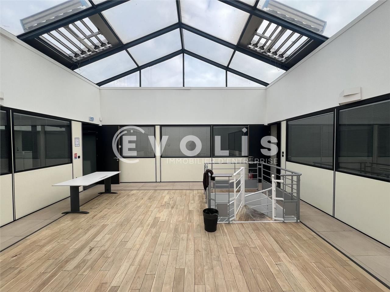 Idéalement situés au coeur d'une zone d'activités