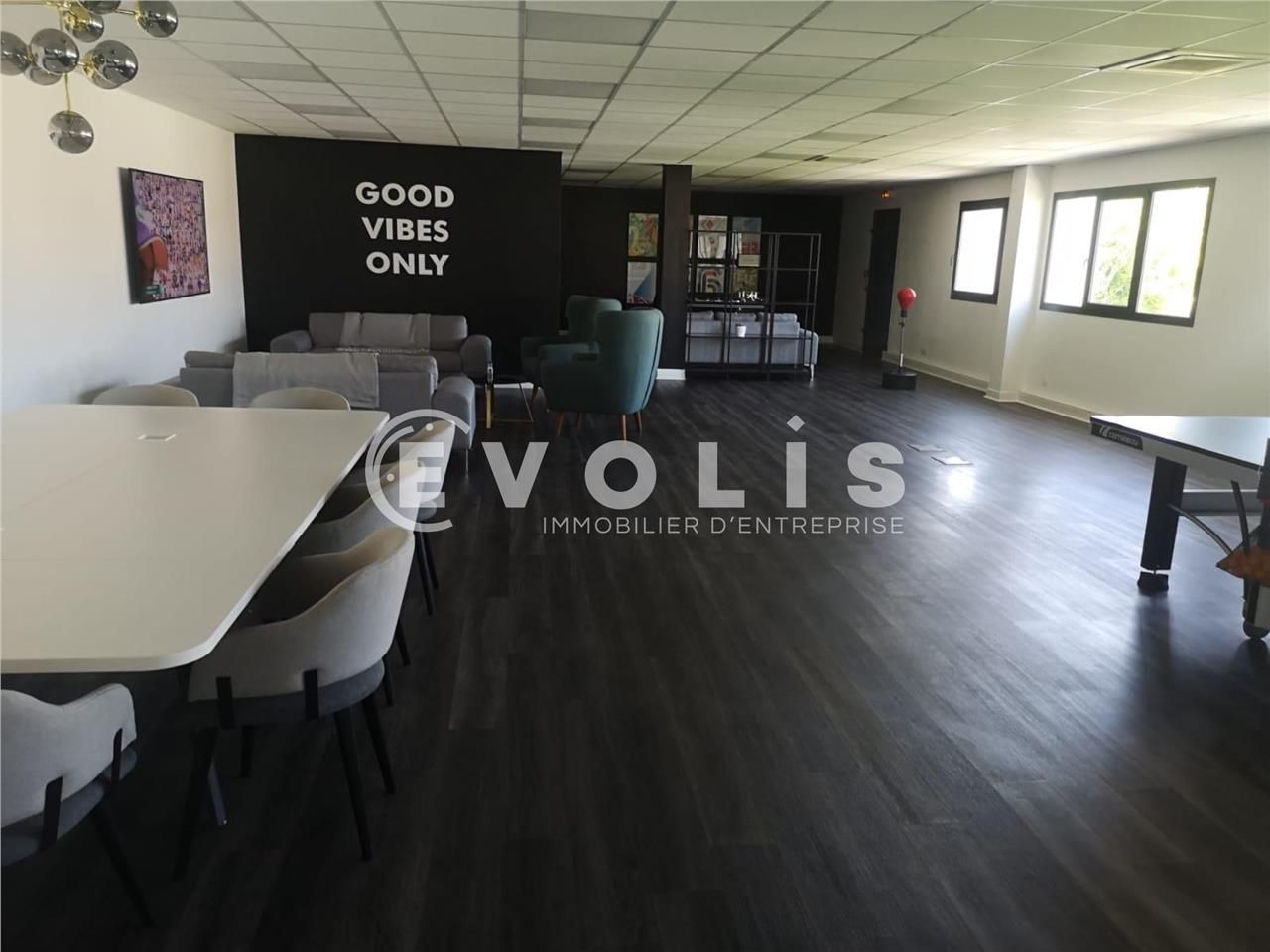 A proximité du RER « Val de Fontenay », Evolis vo