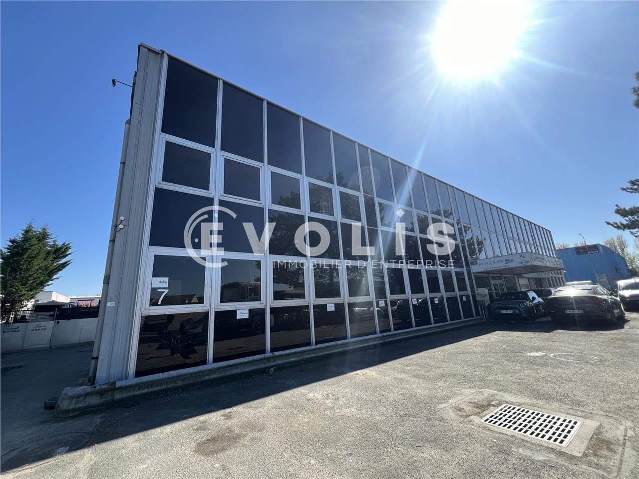 Au sein de la zone industrielle de Chennevières-s