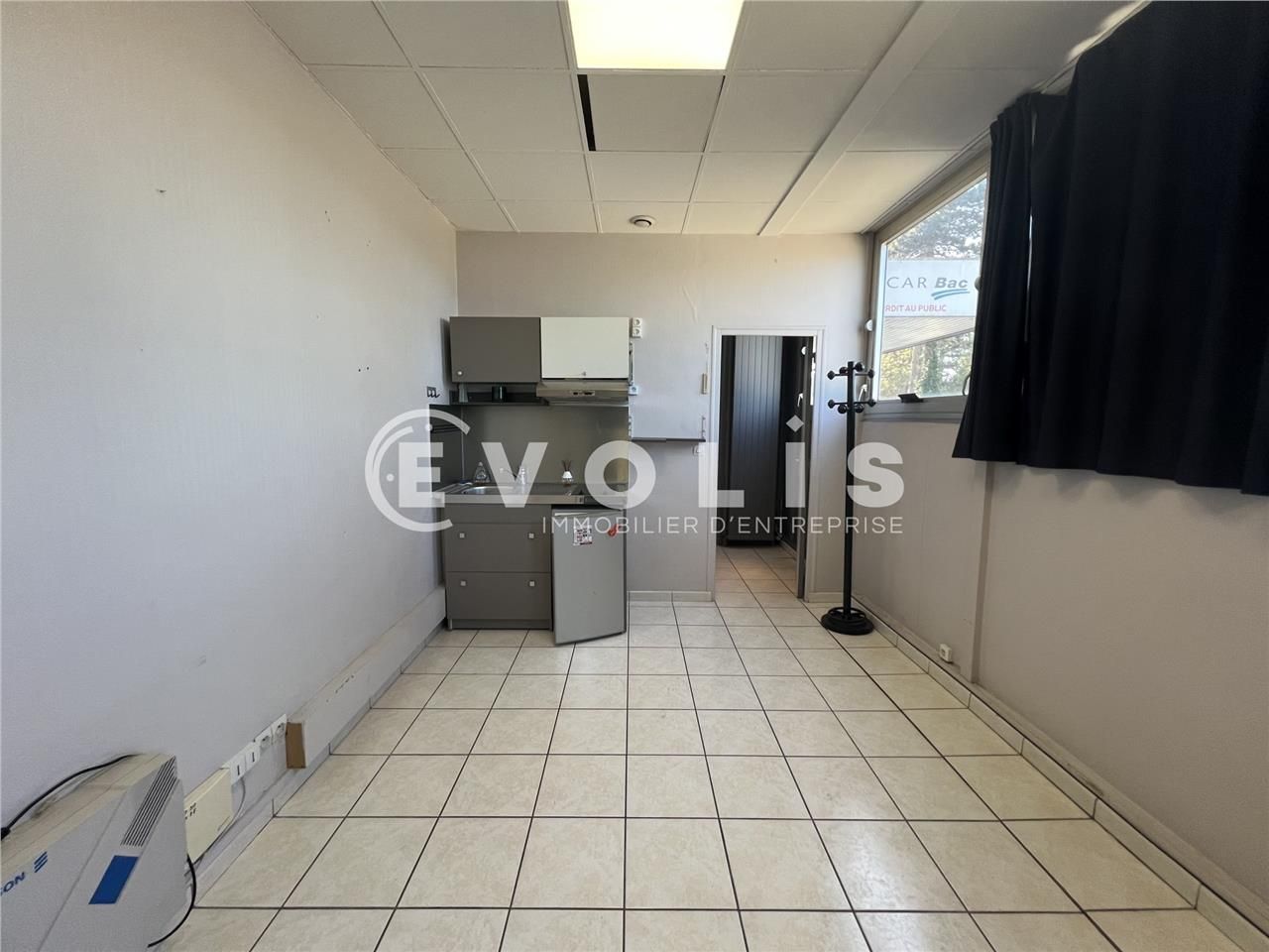 Au sein de la zone industrielle de Chennevières-s