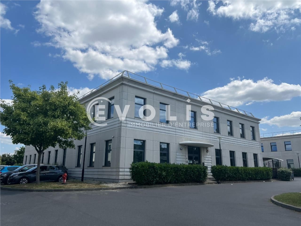 A proximité du métro « Pointe du lac », EVOLIS vo