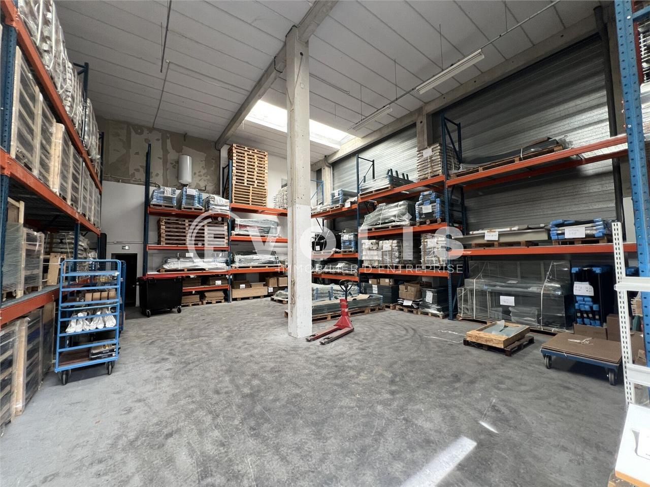 A proximité des principaux axes routiers, autorou