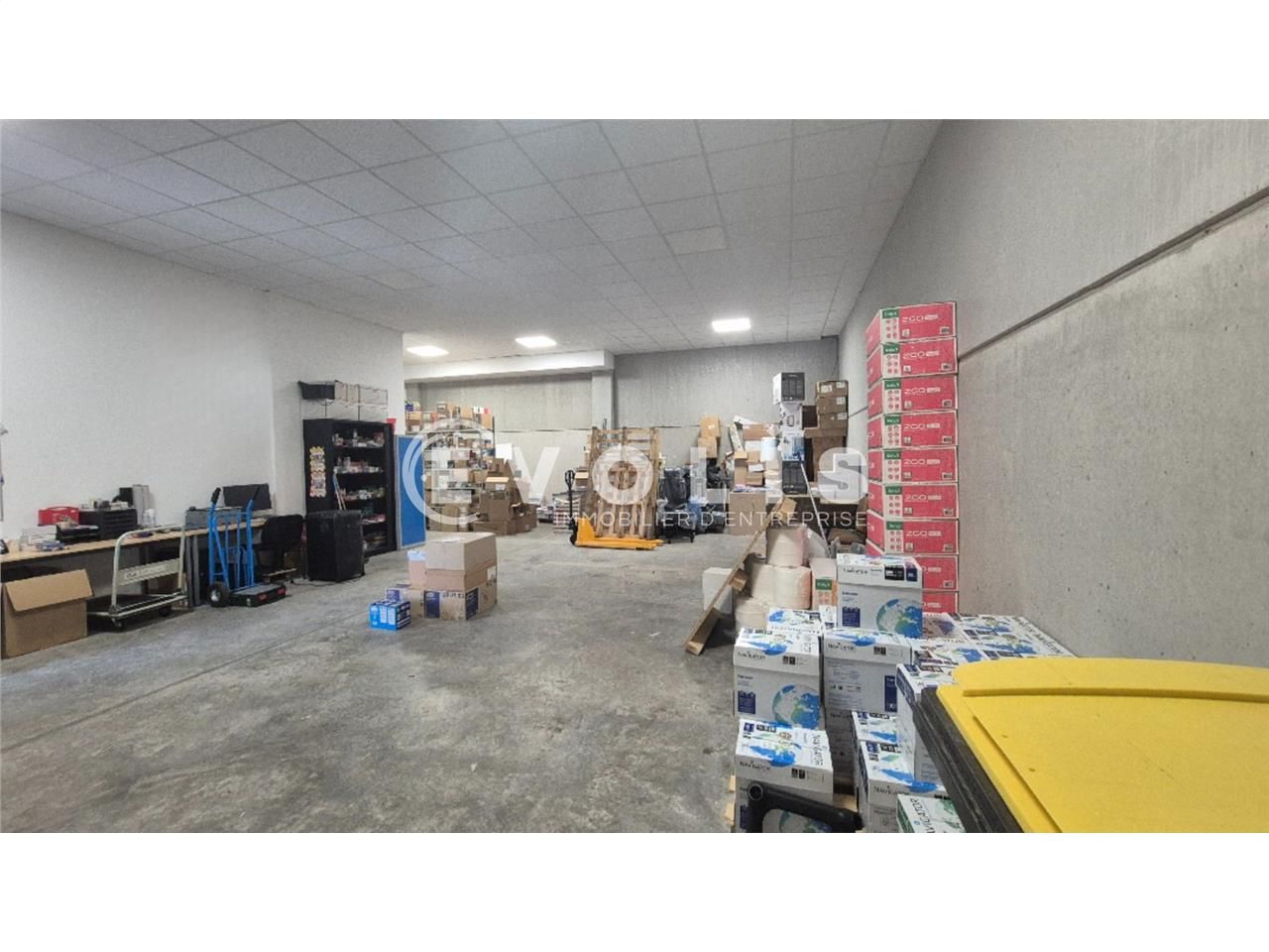 A vendre - Locaux d'activité mixtes de 159 m² à S