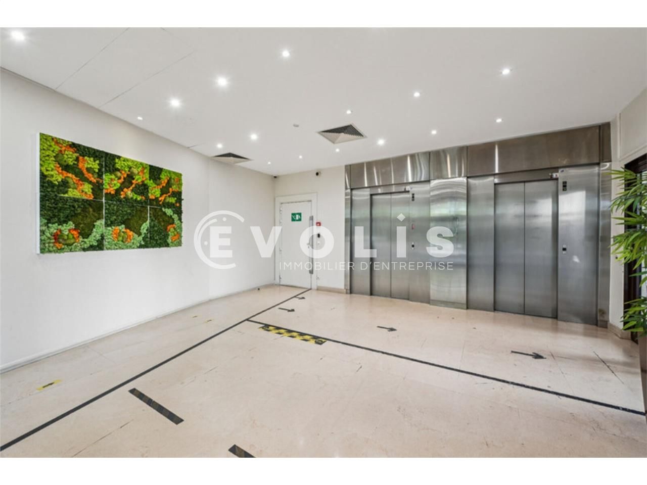 A proximité du RER, EVOLIS vous propose plusieurs