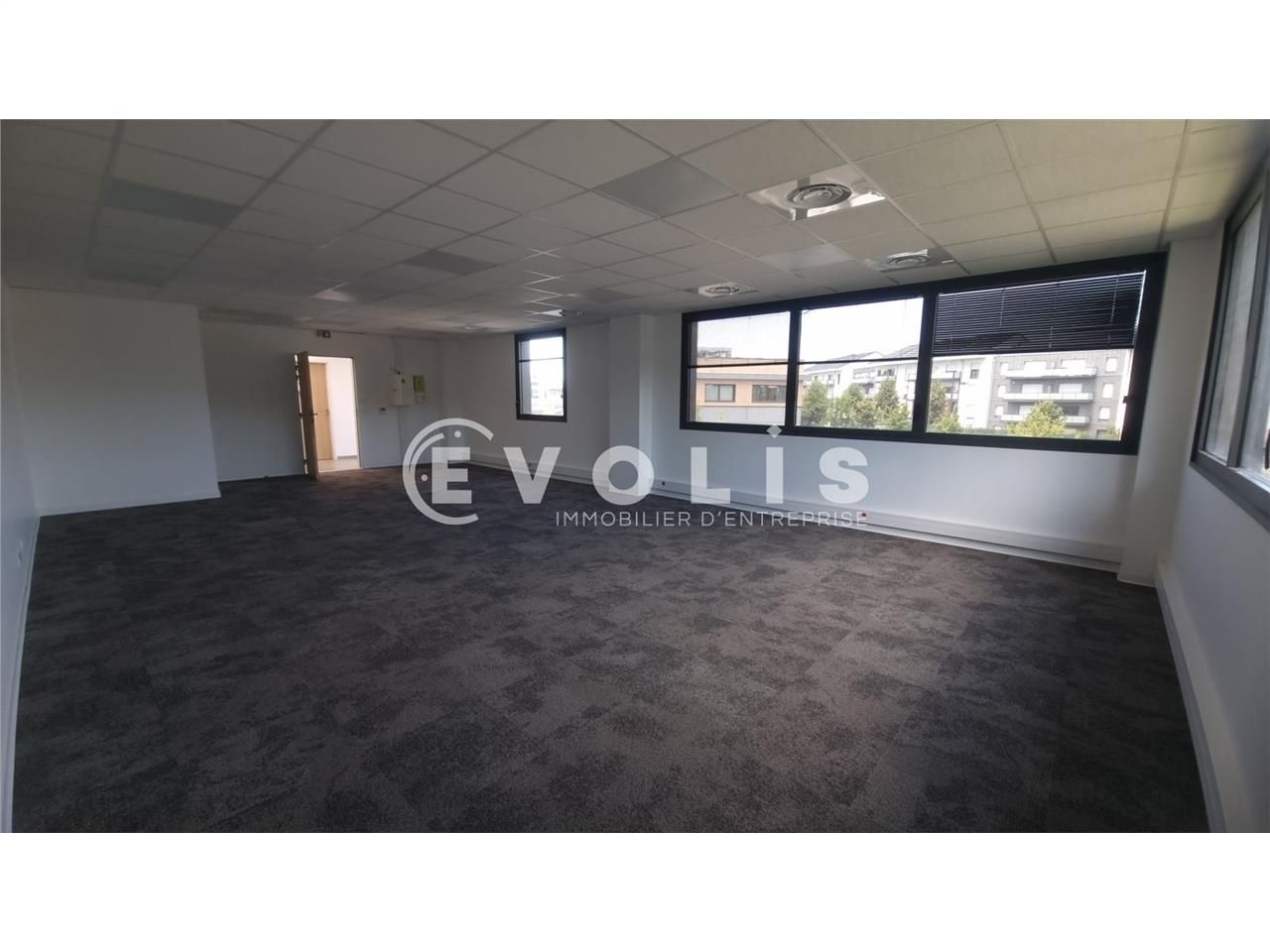 Situé à Serris, au coeur du Parc International d'