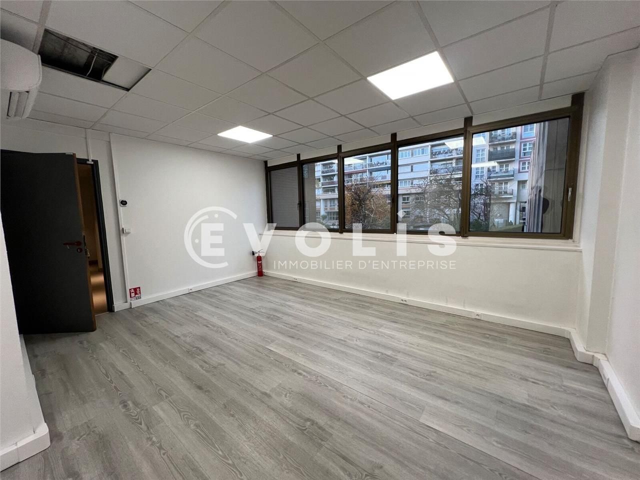 Au sein de la ville de Montreuil, et à proximité 