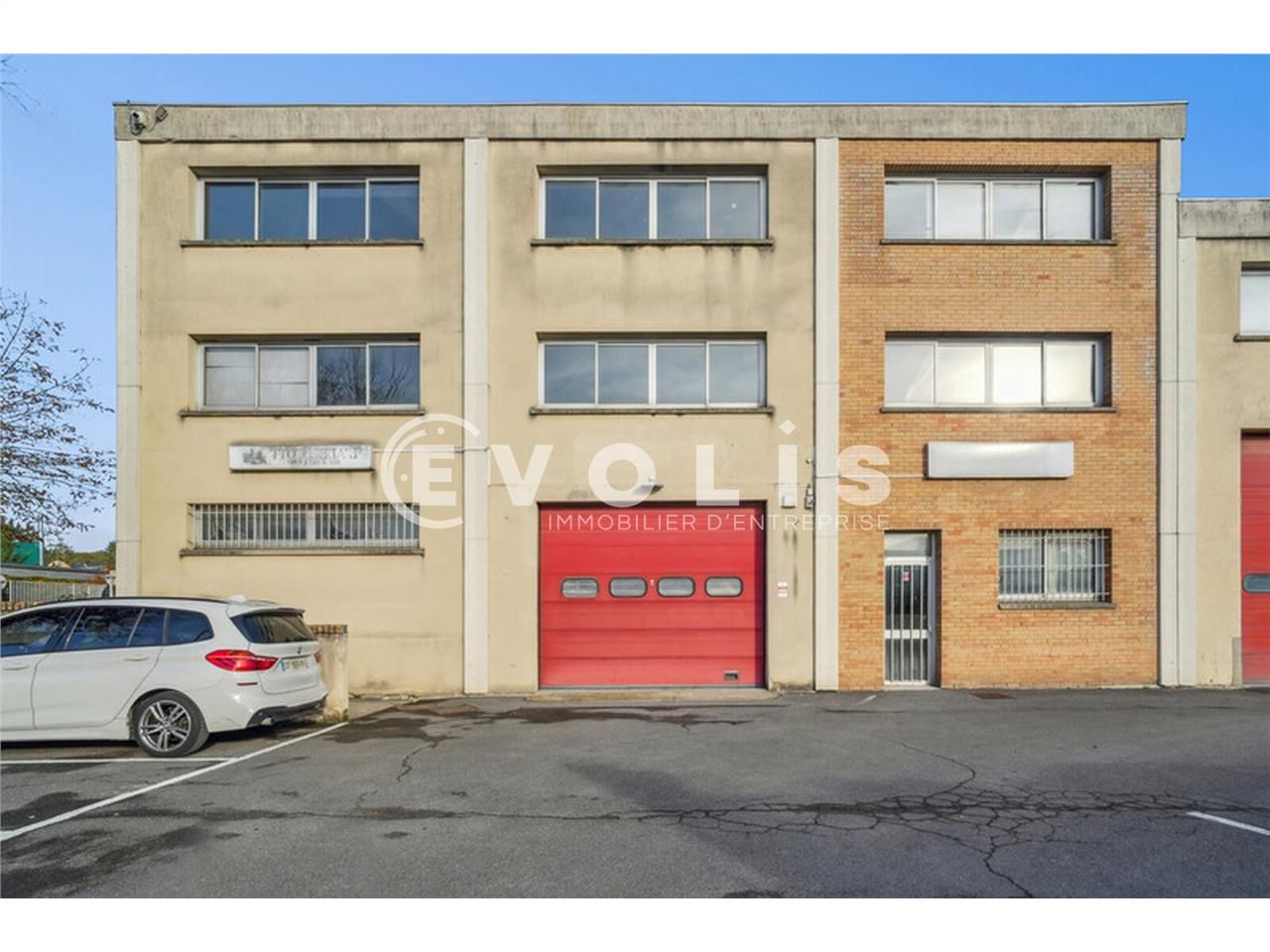 Au sein de la ZI de la Renouillère à Neuilly-Pla