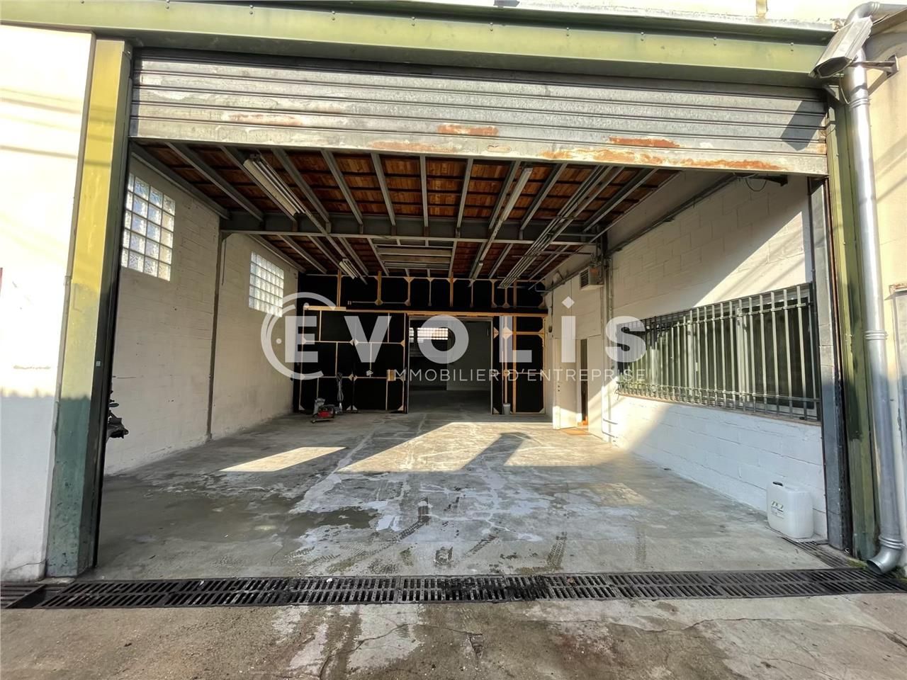 Idéalement situé à proximité immédiate des bords