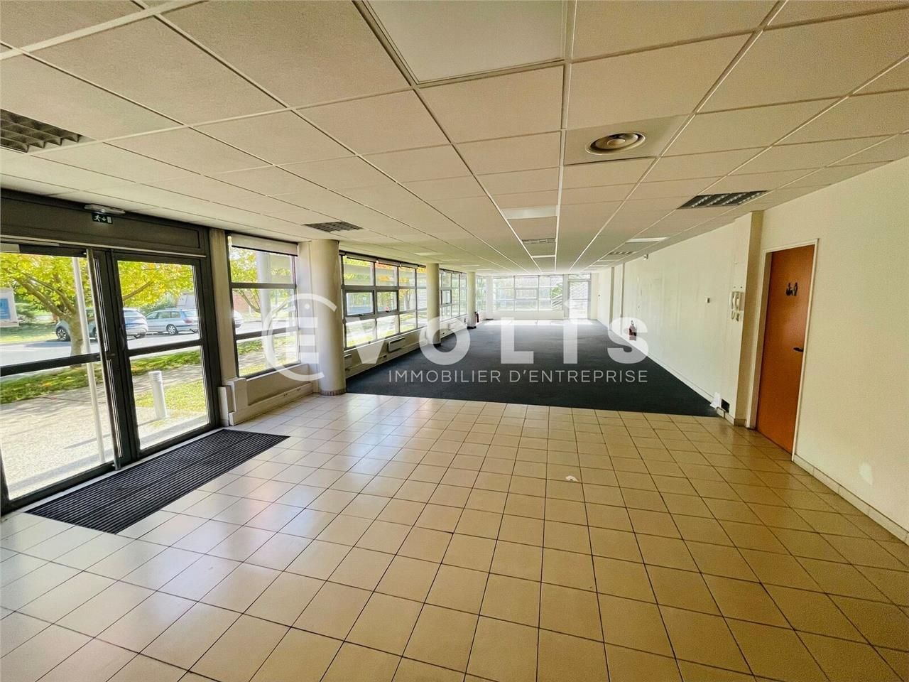 Situé à proximité immédiate des principaux axes r