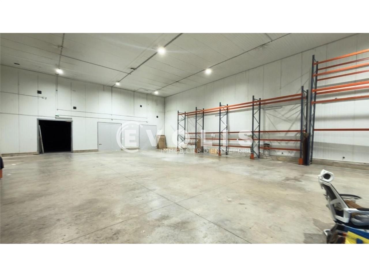 EVOLIS vous propose un bâtiment indépendant à usa