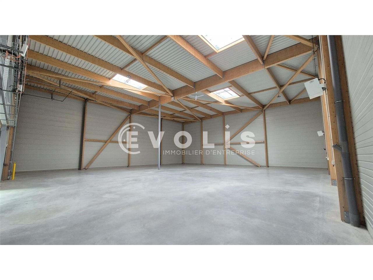 Au sein de la ZAC de la Régale, à proximité imméd