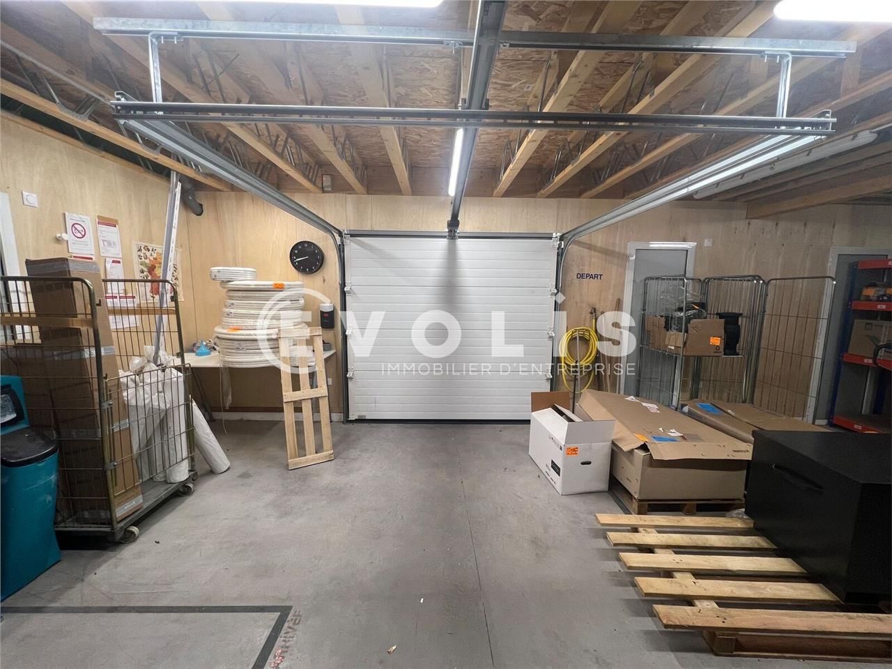 Situé en bord de Marne, au coeur d'un quartier ca