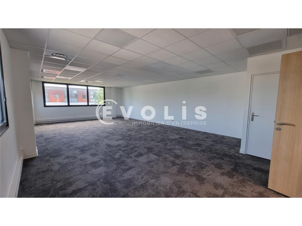 Situé à Serris, au coeur du Parc International d'