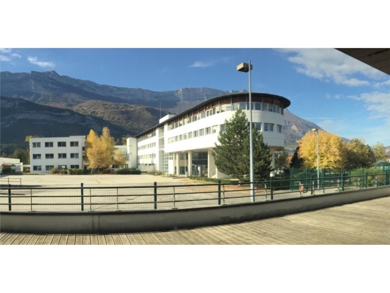 A VENDRE, sur la commune de VARCES, au sud de l'a