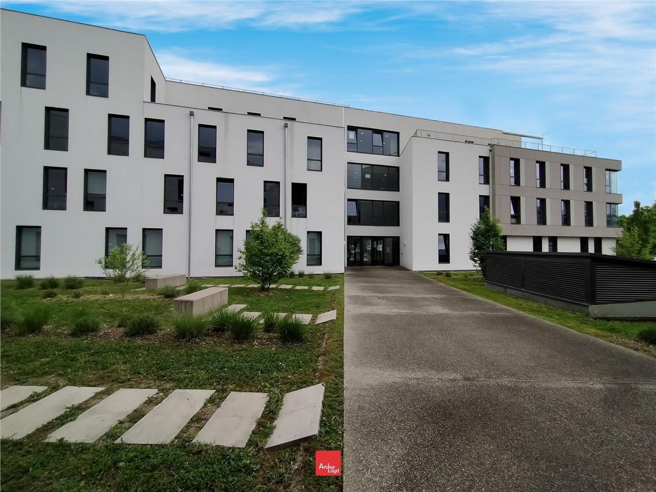 Au coeur de la technopole d'Inovallée, dans un im