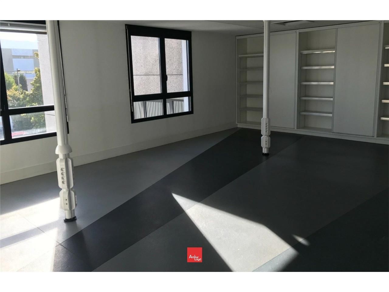 Idéalement situés à l'entrée de la ville de Greno